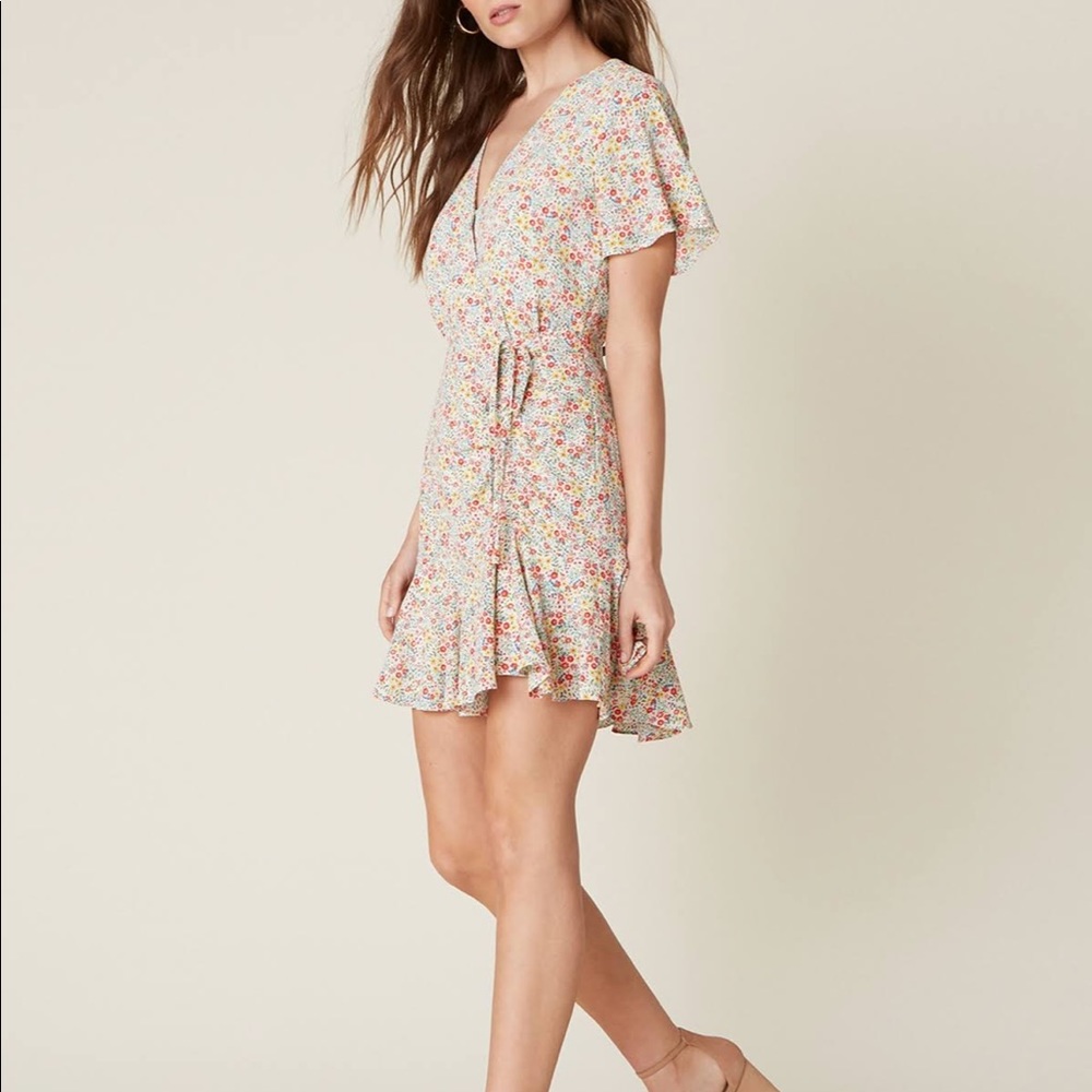 Bb Dakota flower on dress